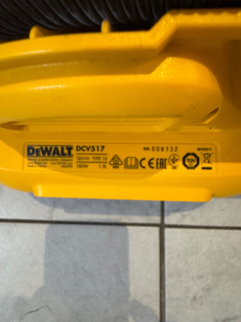 Dewalt hoover 18v DCV517