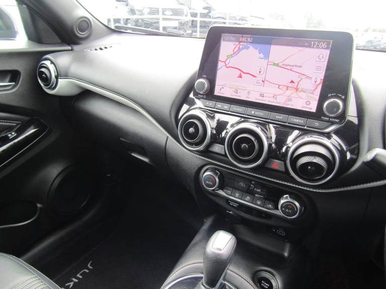 2022 Nissan Juke 1.6 Hybrid Premiere Edition 5dr Auto - 1 Owner / Sat Nav Hatchback Hybrid Automatic