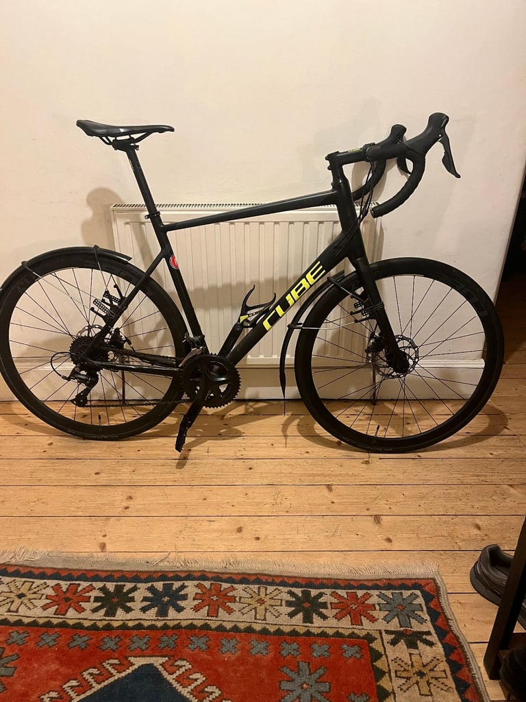 Cube Attain Pro - Road Bike 