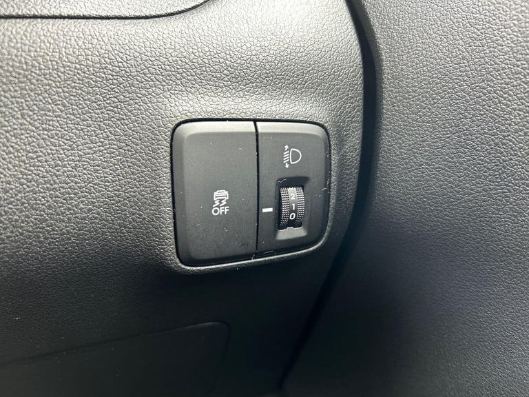 2024 Hyundai i10 1.0 Premium Hatchback 5dr Petrol Auto Euro 6 (s/s) (63 ps) Hatchback PETROL Auto...