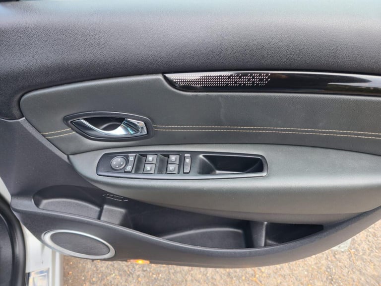 2012 Renault Scenic 1.5 dCi Dynamique TomTom Energy 5dr [Start Stop] MPV DIESEL Manual