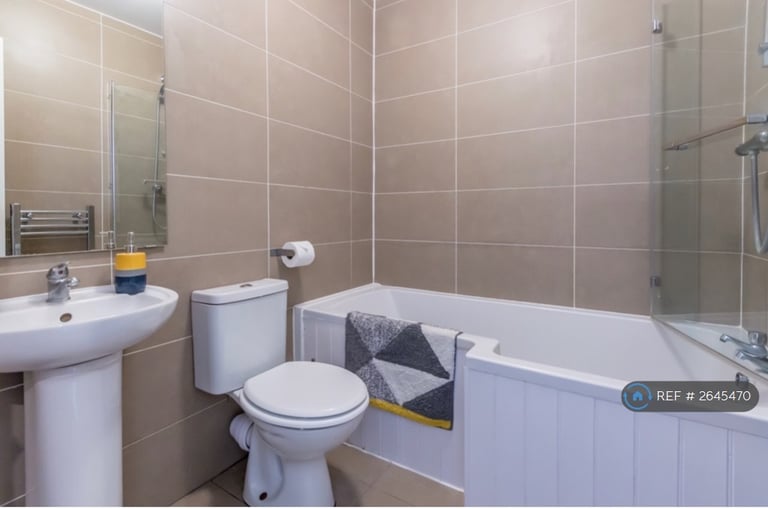 5 bedroom house in Grenville Road, Southsea, PO4 (5 bed) (#2645470)