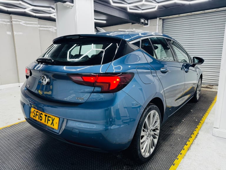 2016 Vauxhall Astra 1.6 CDTi BlueInjection SRi Nav Euro 6 (s/s) 5dr HATCHBACK Diesel Manual