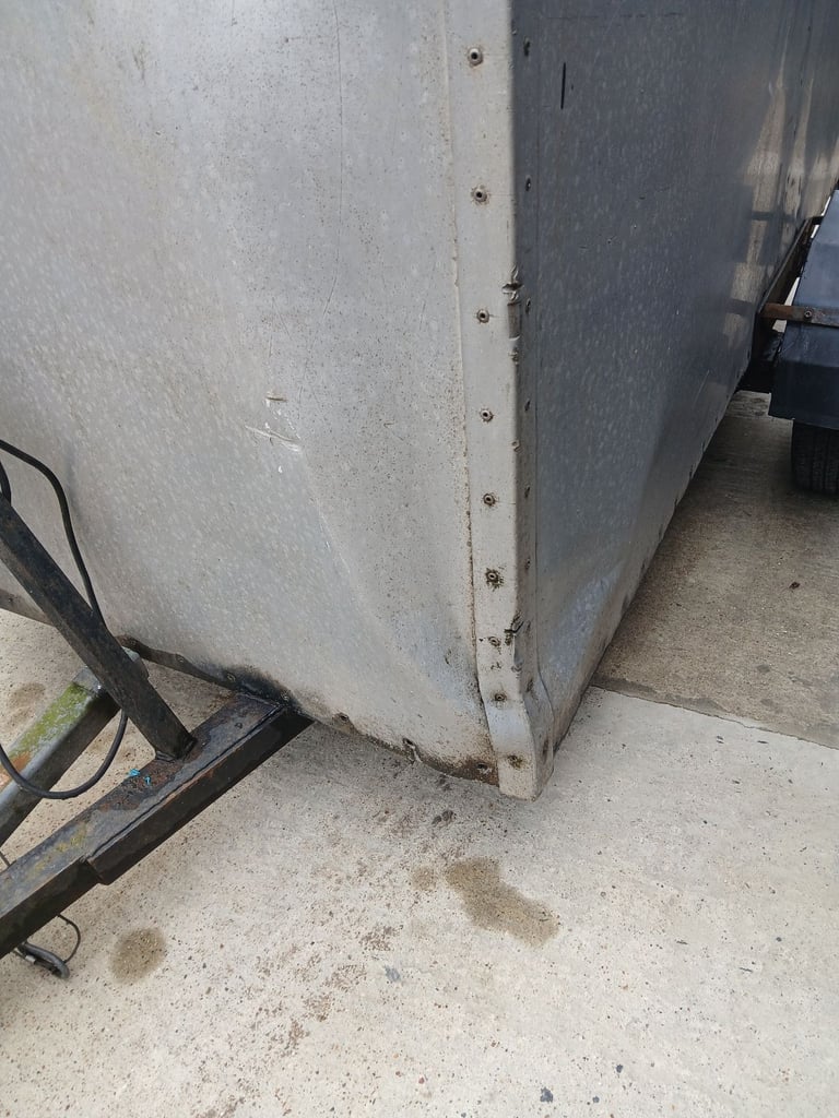 Metal indespension box trailer with rear ramp for sale