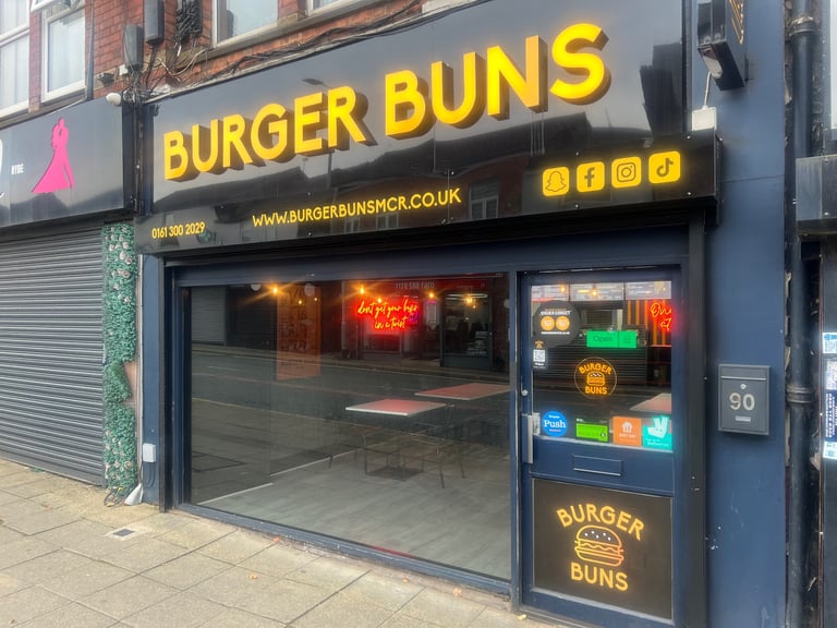 image for FAST FOOD DINER FOR SALE