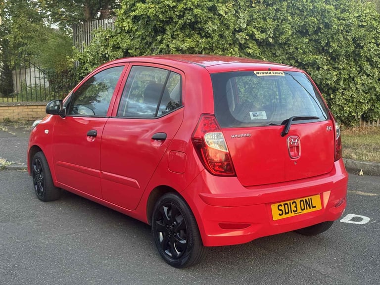 Hyundai, I10, Hatchback, 2013, Manual, 1248 (cc), 5 doors full years mot tax only 20£ years 
