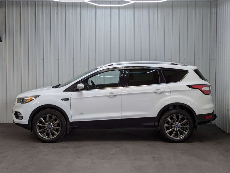2017 Ford Kuga 2.0 Kuga Titanium TDCi 4x4 4WD 5dr SUV Diesel Manual