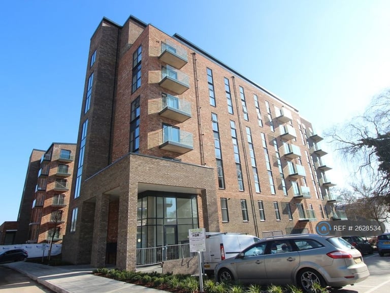 2 bedroom flat in William Mundy Way, Dartford, DA1 (2 bed) (#2628534)