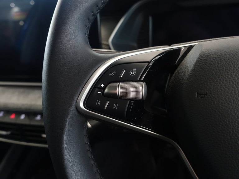 2025 Skoda Octavia 1.5 TSI ACT SE L Hatchback 5dr Petrol Manual Euro 6 (s/s) (150 ps) Hatchback P...