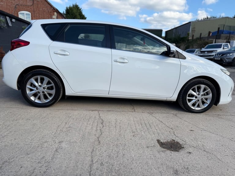 2014 Toyota Auris 1.6 V-Matic Icon Euro 5 5dr HATCHBACK Petrol Manual