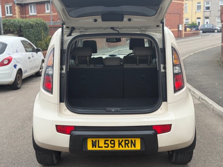 Kia, SOUL, Hatchback, 2010, Manual, 1582 (cc), 5 doors