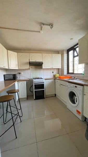 ☀ Premium Room ✅ Hassle-Free Rent