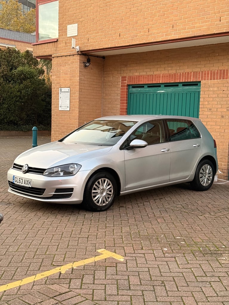 Volkswagen, GOLF, Hatchback, 2014, Manual, 1197 (cc), 5 doors