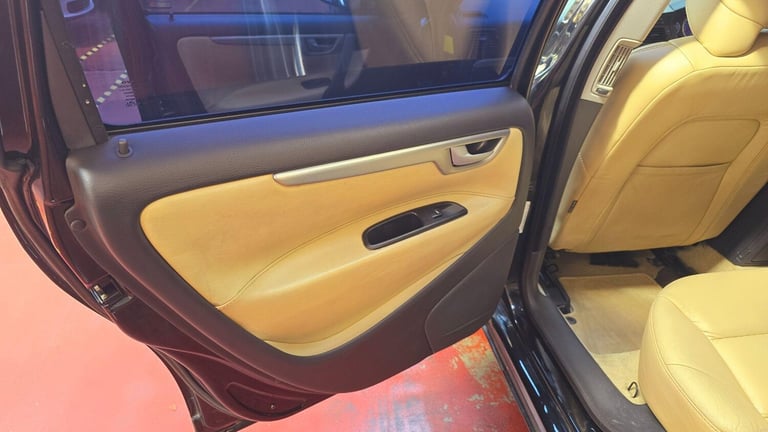 2005 Volvo V70 2.5 automatic 300bhp rare car  Petrol Automatic