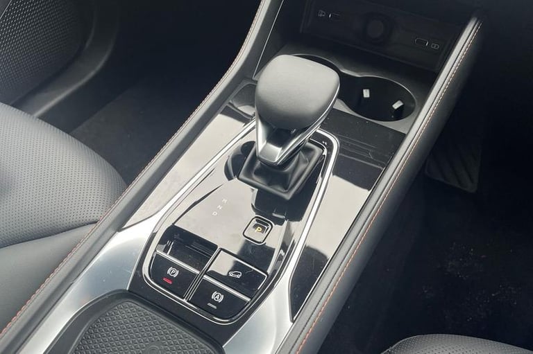 2025 MG MG HS 1.5 T-GDI Hybrid+ Trophy 5dr Auto Automatic Hatchback Hybrid Automatic