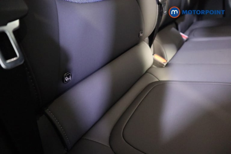 2025 Volvo EX30 200kW SM Extended Range Ultra 69kWh 5dr Auto ESTATE ELECTRIC Automatic