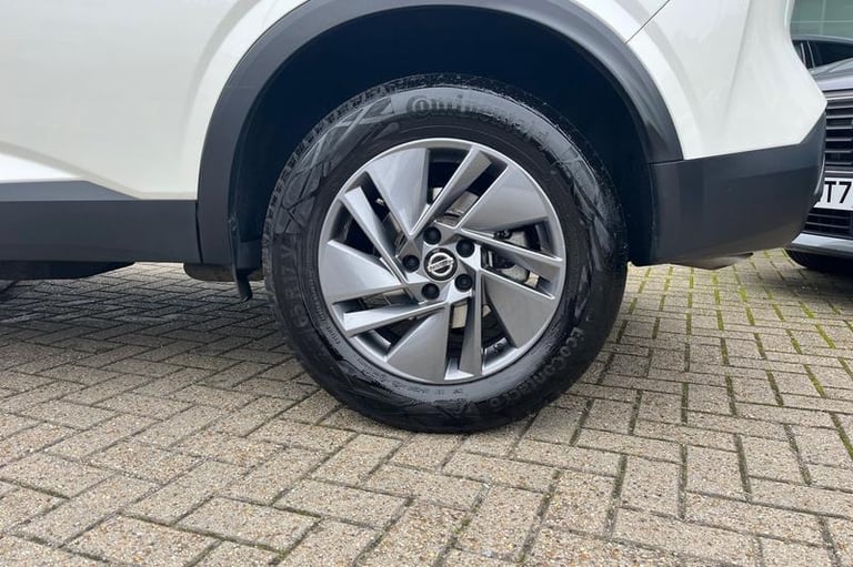 2022 Nissan Qashqai 1.3 DiG-T MH 158 Acenta Premium 5dr Xtronic HATCHBACK PETROL Automatic
