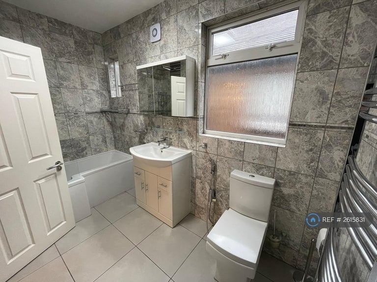 5 bedroom house in Althorpe Road, Harrow, HA1 (5 bed) (#2615831)