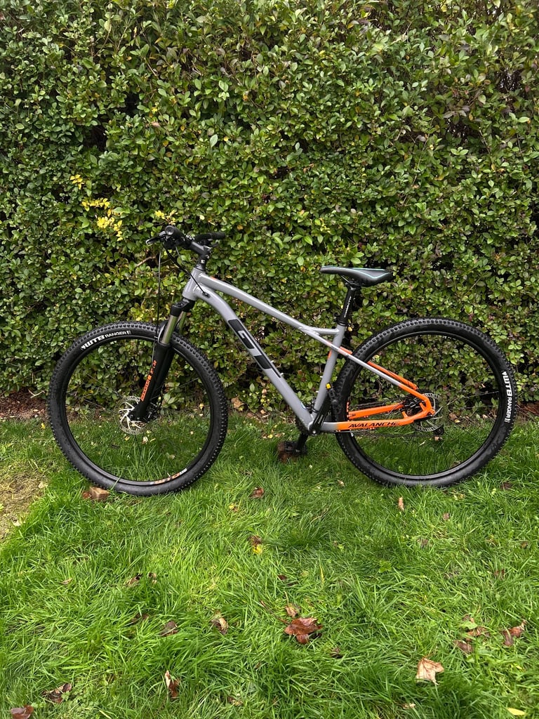 GT Avalanche Sport 29” Men’s Mountain Bike