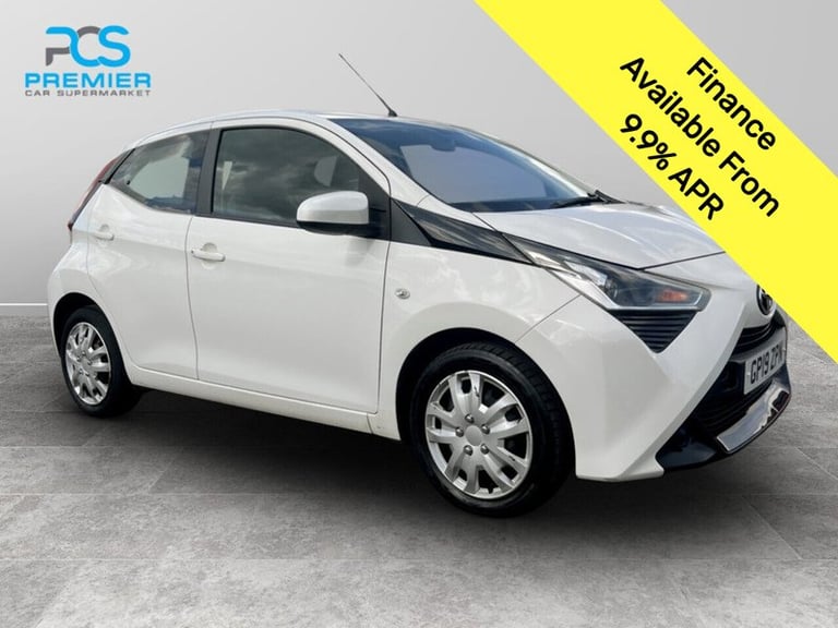  Toyota AYGO VVT-i x-play Hatchback Petrol Manual