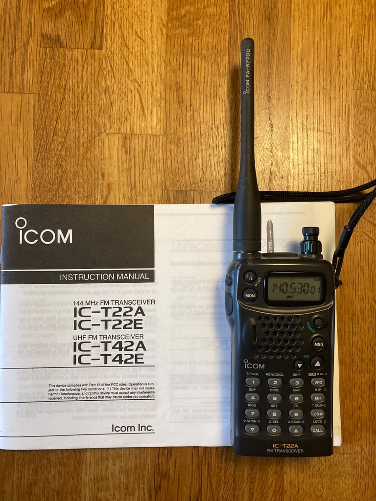 iCOM UHF FM Transceiver. IC-T22A