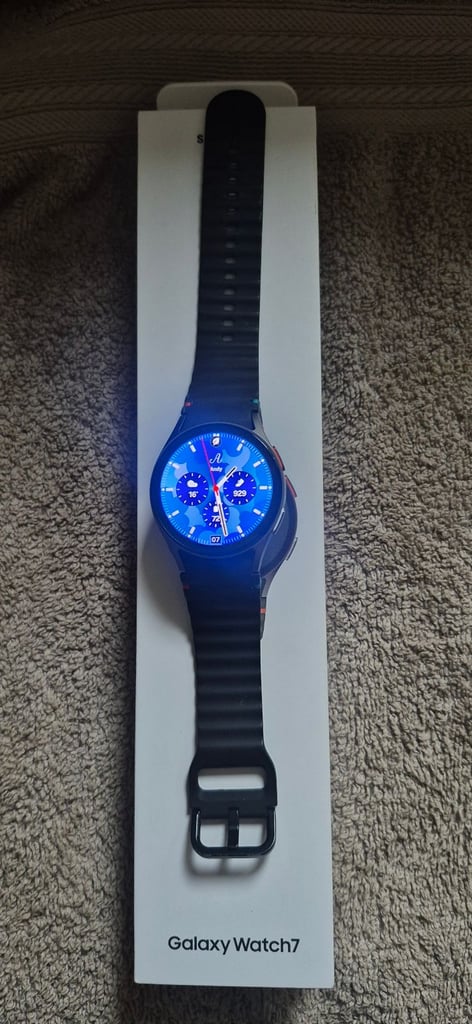 image for Samsung Galaxy Watch 7 40mm Bundle 