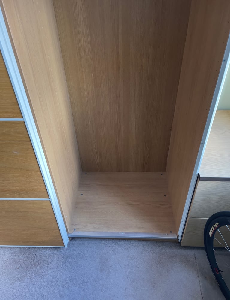 FREE DELIVERY 🥰🚚🥰IKEA PAX BROWN SLIDING MIRROR WARDROBE GREAT CONDITION 
