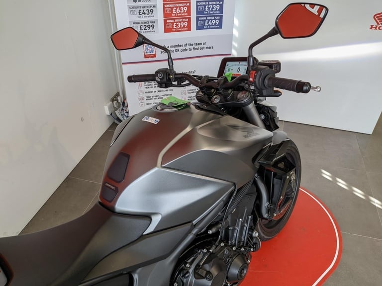 2025 HONDA CB1000 HORNET GREY MATT METALLIC QUICKSHIFTER BELLYPAN F/COWL FITTED