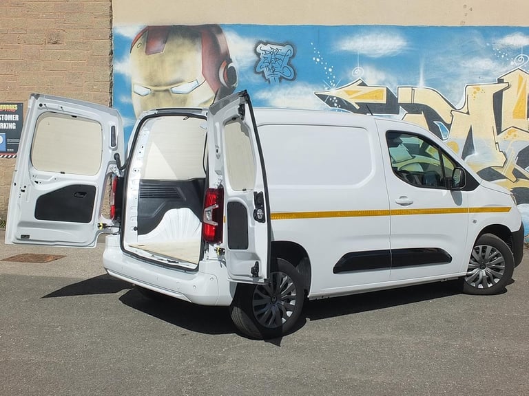 2024 Citroën Berlingo 1000 M Driver Edition BlueHDi 100PS S&S L1 Small Panel Van