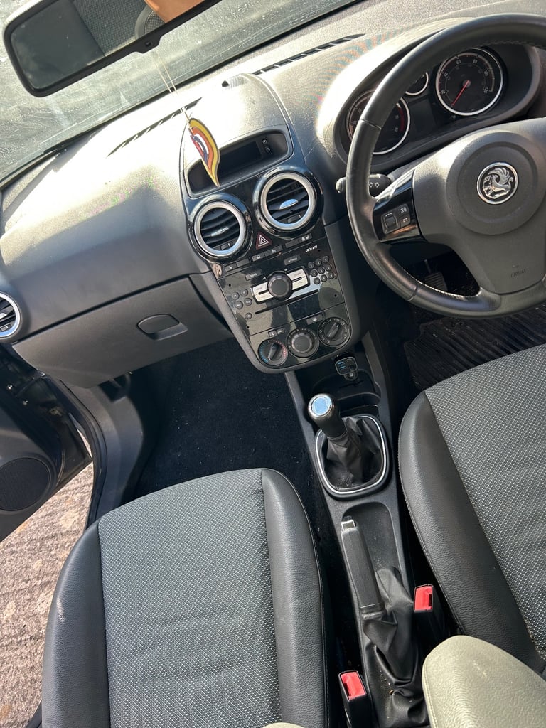 Vauxhall, CORSA, Hatchback, 2010, Manual, 1398 (cc),5 doors - Image 9