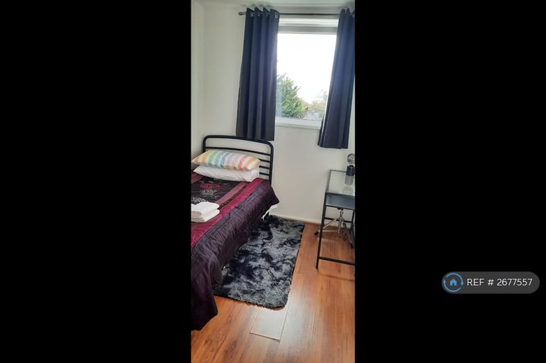 2 bedroom flat in Rusholme Grove, London, SE19 (2 bed) (#2677557)