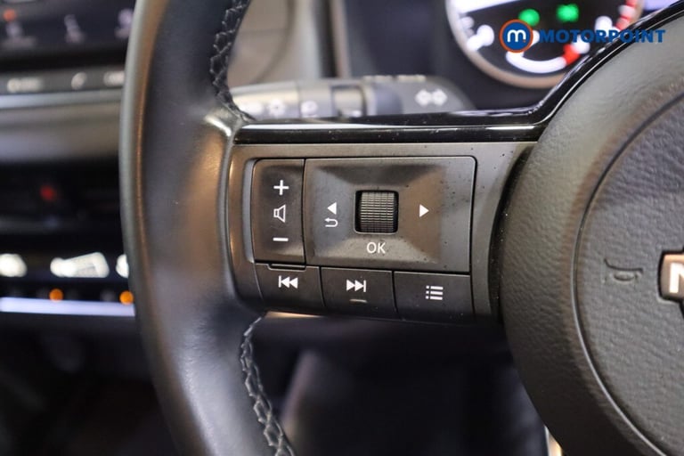 2022 Nissan Qashqai 1.3 DiG-T MH Acenta Premium 5dr SUV Petrol Manual