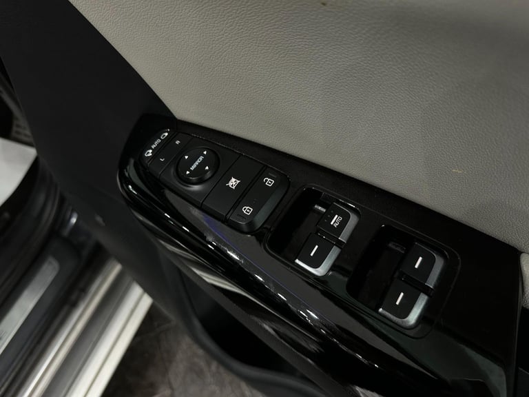 2017 Kia Sportage 1.6 T-GDi GT-Line S SUV 5dr Petrol DCT AWD Euro 6 (174 bhp) ESTATE Petrol Autom...