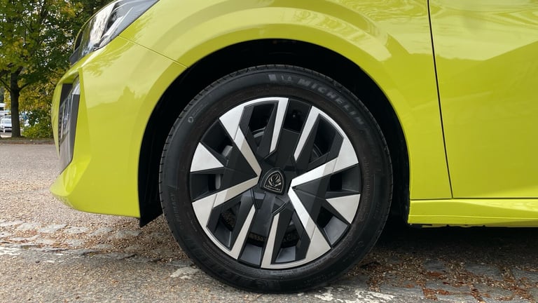 2025 Peugeot 208 1.2 PureTech Style Hatchback 5dr Petrol Manual Euro 6 (s/s) (100 ps) Hatchback P...