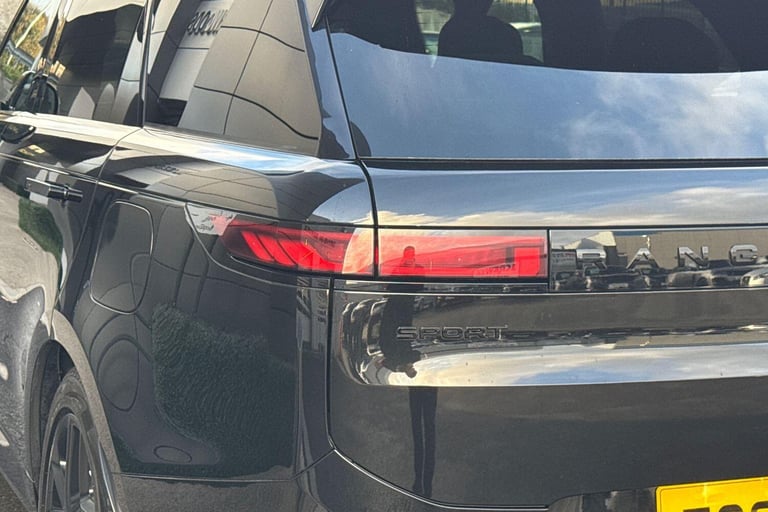 2023 Land Rover Range Rover Sport 3.0 P440e 38.2kWh Dynamic SE SUV 5dr Petrol Plug-in Hybrid Auto...