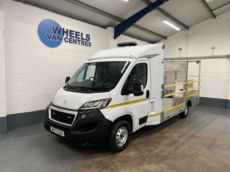 2021 Peugeot Boxer 2.2 BlueHDi 140ps LOW LOADER DROPSIDE Dropside Diesel Manual