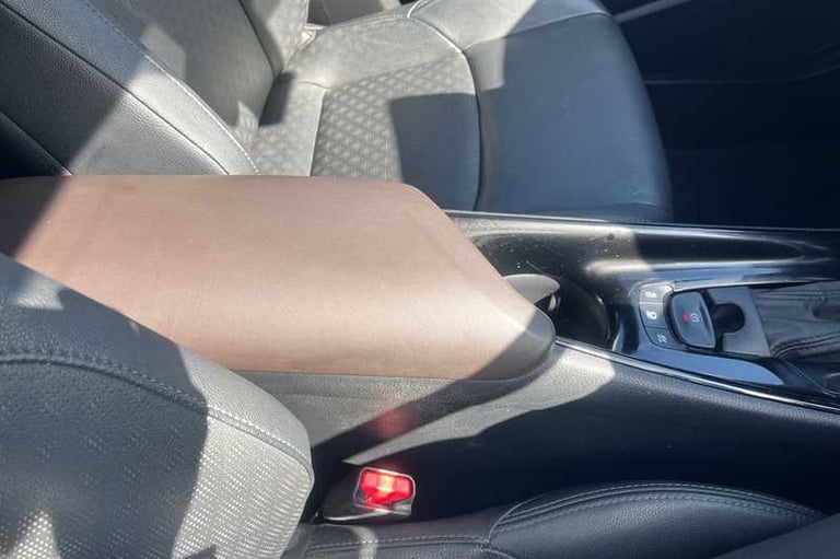 2019 Toyota C-HR 1.8 VVT-h Excel SUV 5dr Petrol Hybrid CVT Euro 6 (s/s) (122 ps) SUV Hybrid Autom...