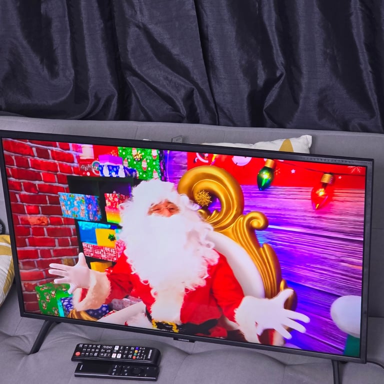 Samsung TV QLED smart slim 