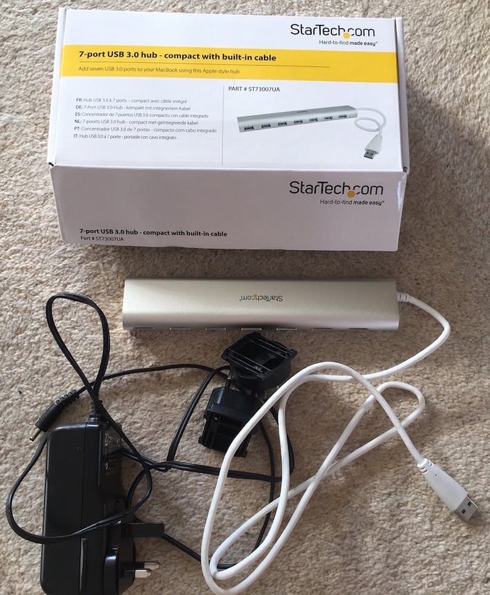 7- Port Compact USB 3.0 Hub with Built-in Cable