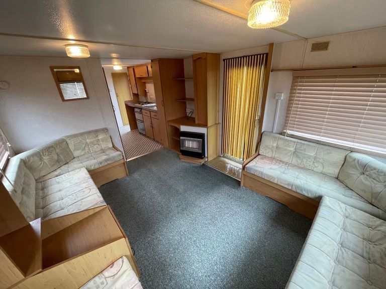 1, 2 & 3 bedroom Mobile Homes to Rent near Salisbury. (Inc. Garden, Car Park) 