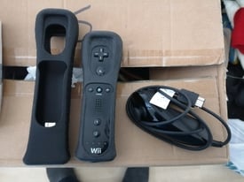 Wii motion controller and brand new never used Nunc