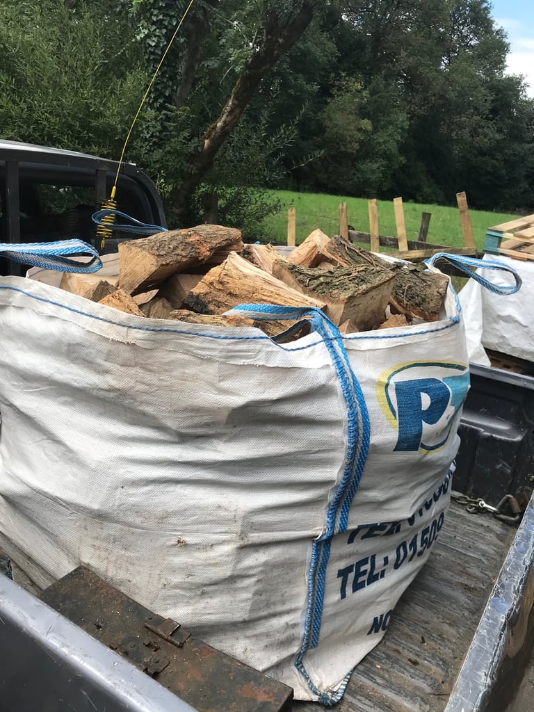 Bulk bag of soft woood logs 