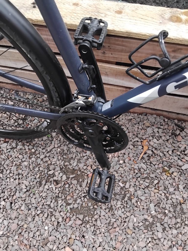 Giant Escape City Disc 2019 hybrid Large