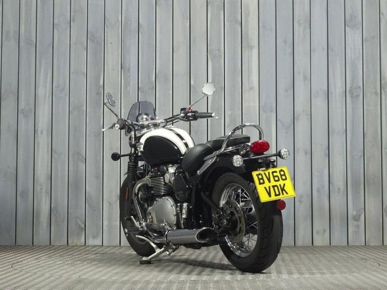 2018 P TRIUMPH SPEEDMASTER 1200