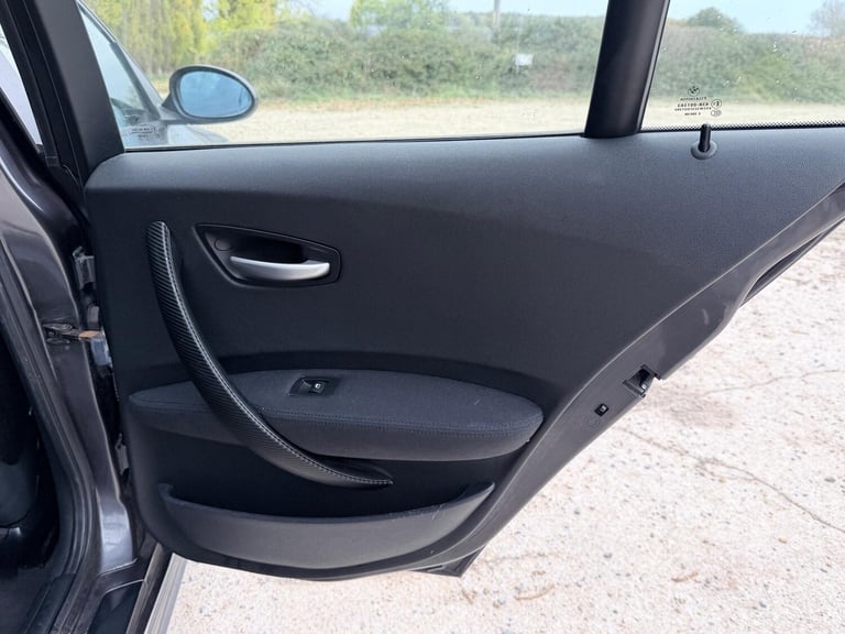 2005 BMW 1 Series 120d SE 5dr Step Auto HATCHBACK DIESEL Automatic