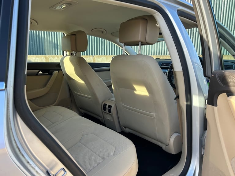 2011 Volkswagen Passat 2.0 TDI Bluemotion Tech SE 5dr DSG ESTATE Diesel Automatic