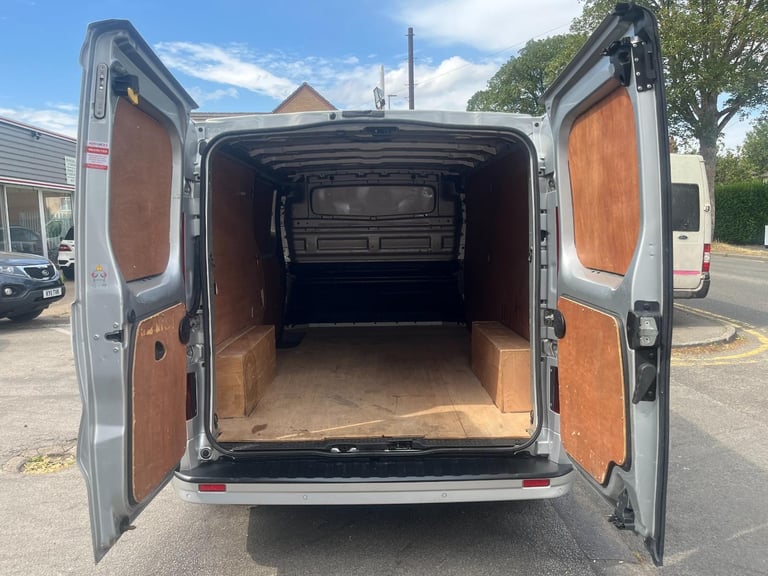 Vauxhall Vivaro 2900 1.6CDTI 115PS Sportive Panel Van DIESEL MANUAL 2015/15
