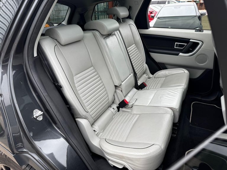 2017 Land Rover Discovery Sport 2.0 Si4 HSE Dynamic Lux Auto 4WD Euro 6 (s/s) 5dr ESTATE Petrol A...