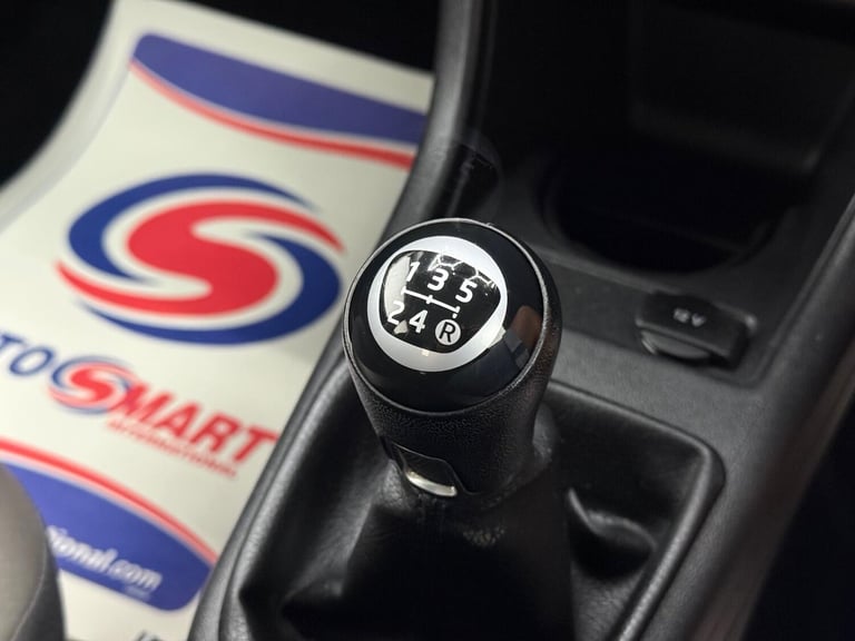 2014 Volkswagen 1.0 High UP! Petrol/Manual/5DR