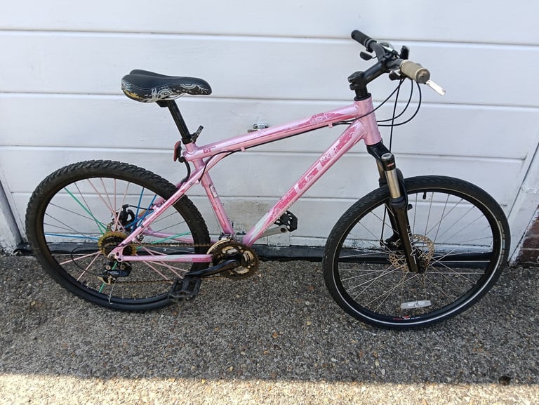 GT avalanche mountain bike, triangle rear frame,many new parts fitted 👍